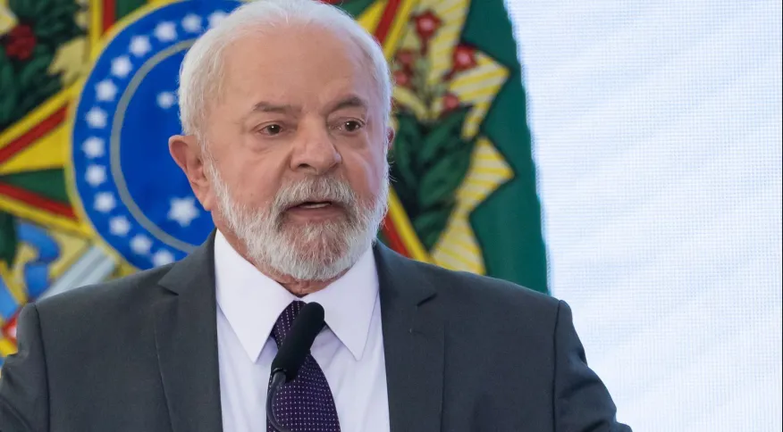 Foi publicado na edição desta quinta feira do DOU o pedido de Lula para a retirada da tramitação dos projetos de Bolsonaro.
