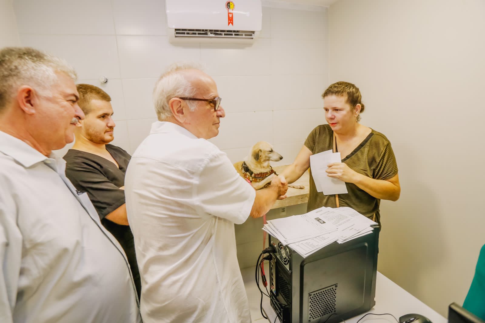 Clínica veterinária foi inaugurada pelo prefeito Cícero Lucena - Foto: Divulgação