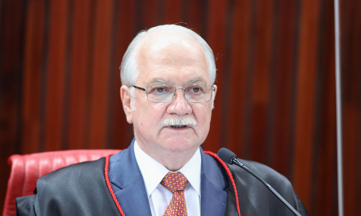 Edson Fachin deu sinais em sua fala de que seu voto será pela condenação do ex-senador - Foto: Agência Brasil