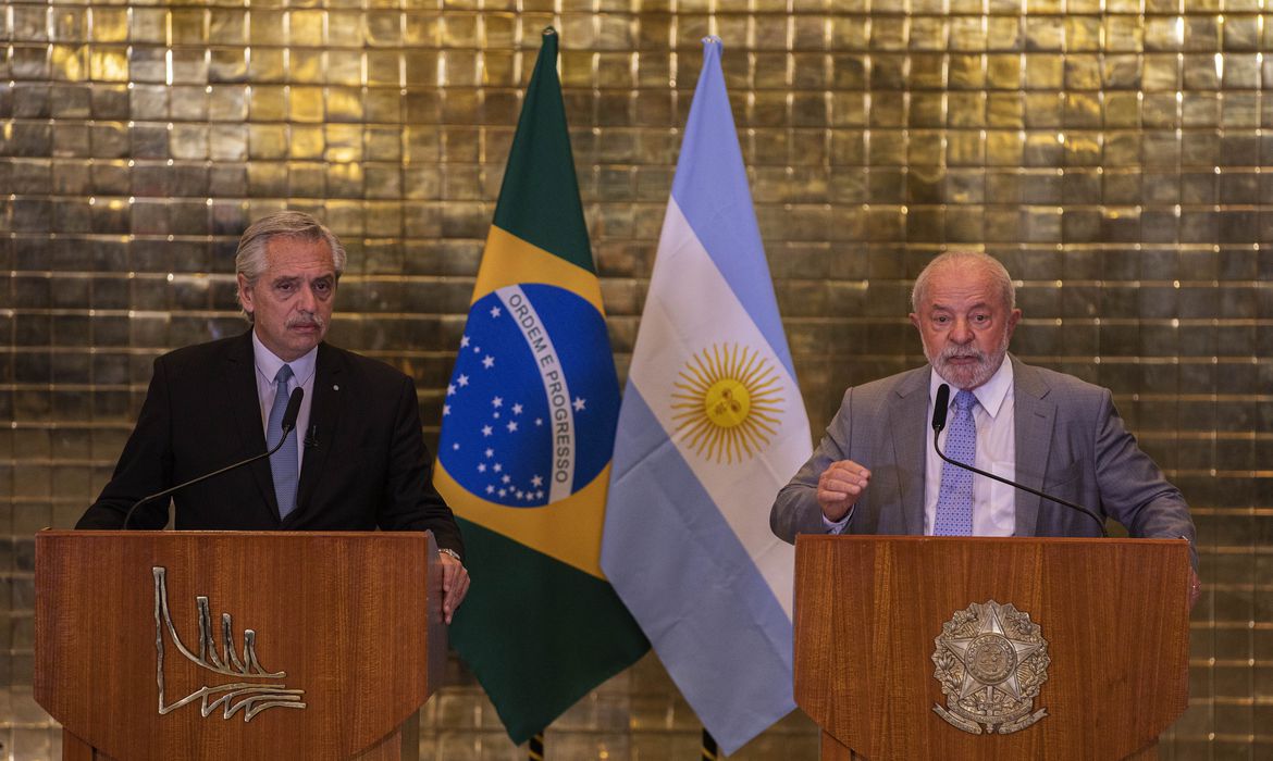 O presidente brasileiro e o argentino se reunirão no palácio do Planalto - Foto: Agência Brasil