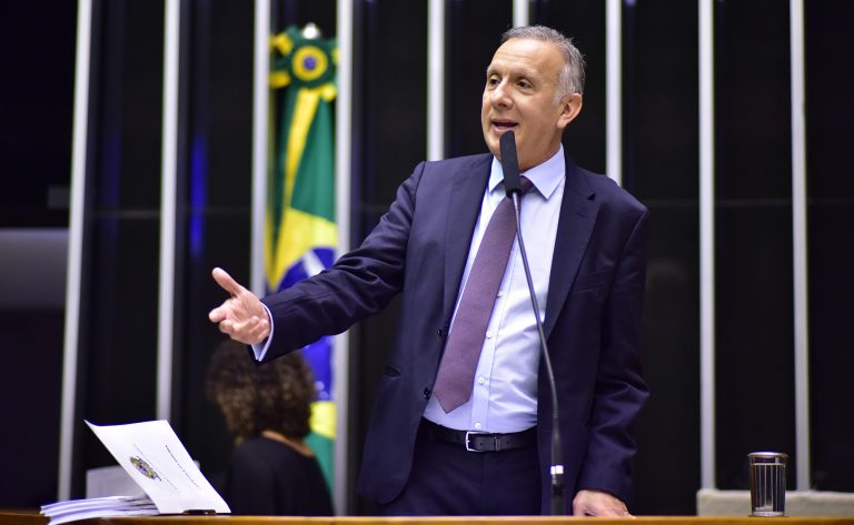 O deputado federal paraibano falou sobre proposta de isenção para cesta básica - Foto: Agência Câmara