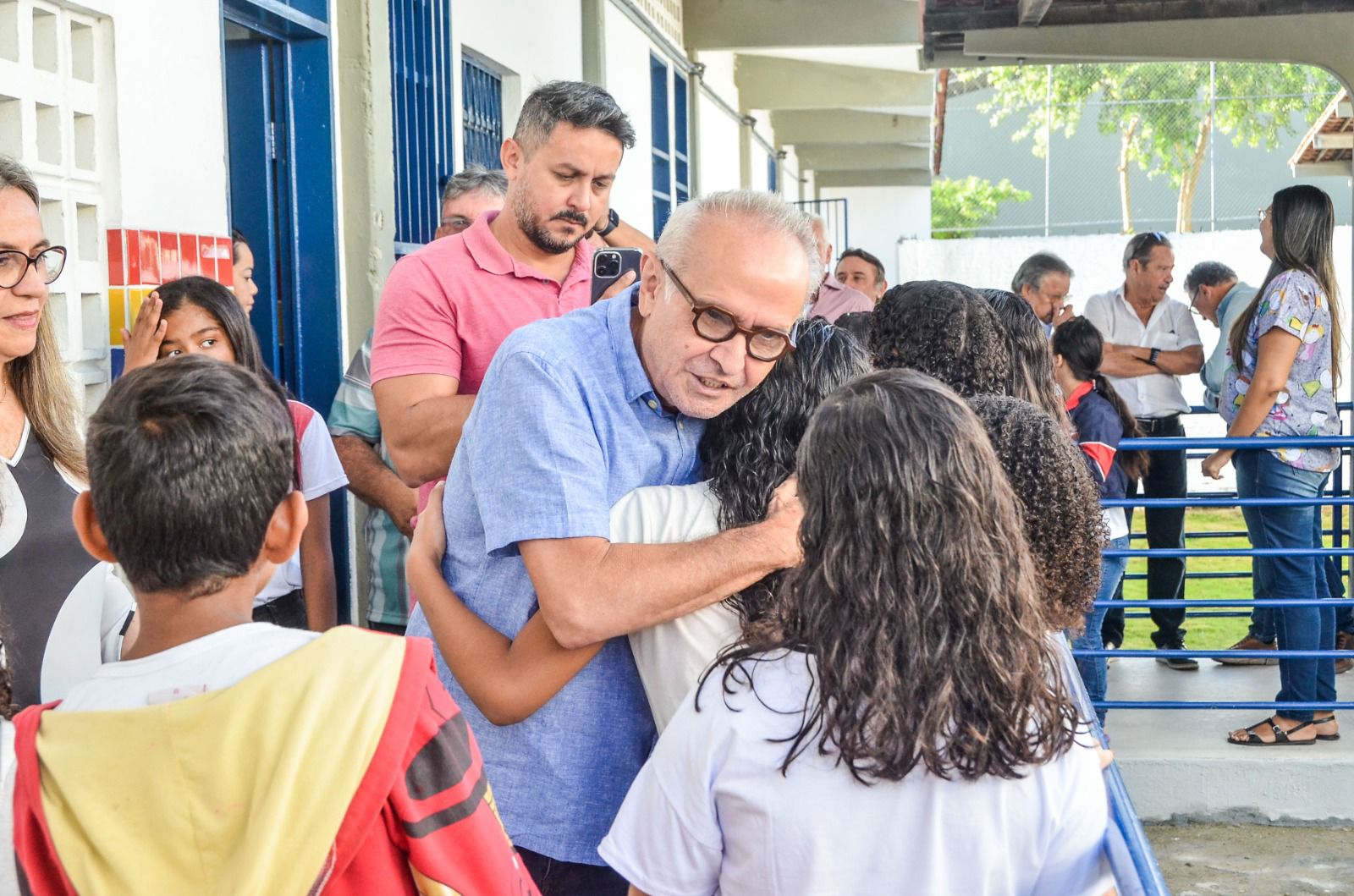 Cícero participou da entrega da escola no bairro do Cristo - Foto: Reprodução