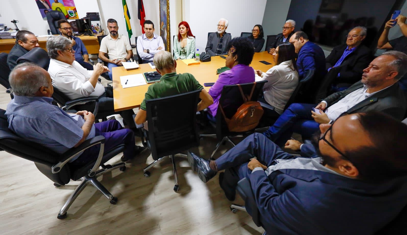 João se reuniu com representantes da esquerda na Rainha da Borborema - Foto: Reprodução