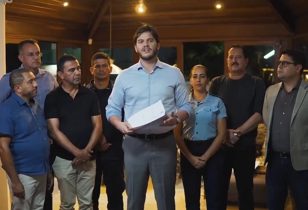 Bruno Cunha Lima deu posse aos primeiros aprovados no concurso - Foto: Reprodução