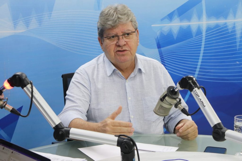 João afirmou que vê sua candidatura ao senado em 2026 como natural - Foto: Victor Emannuel/Sistema Arapuan de Comunicação