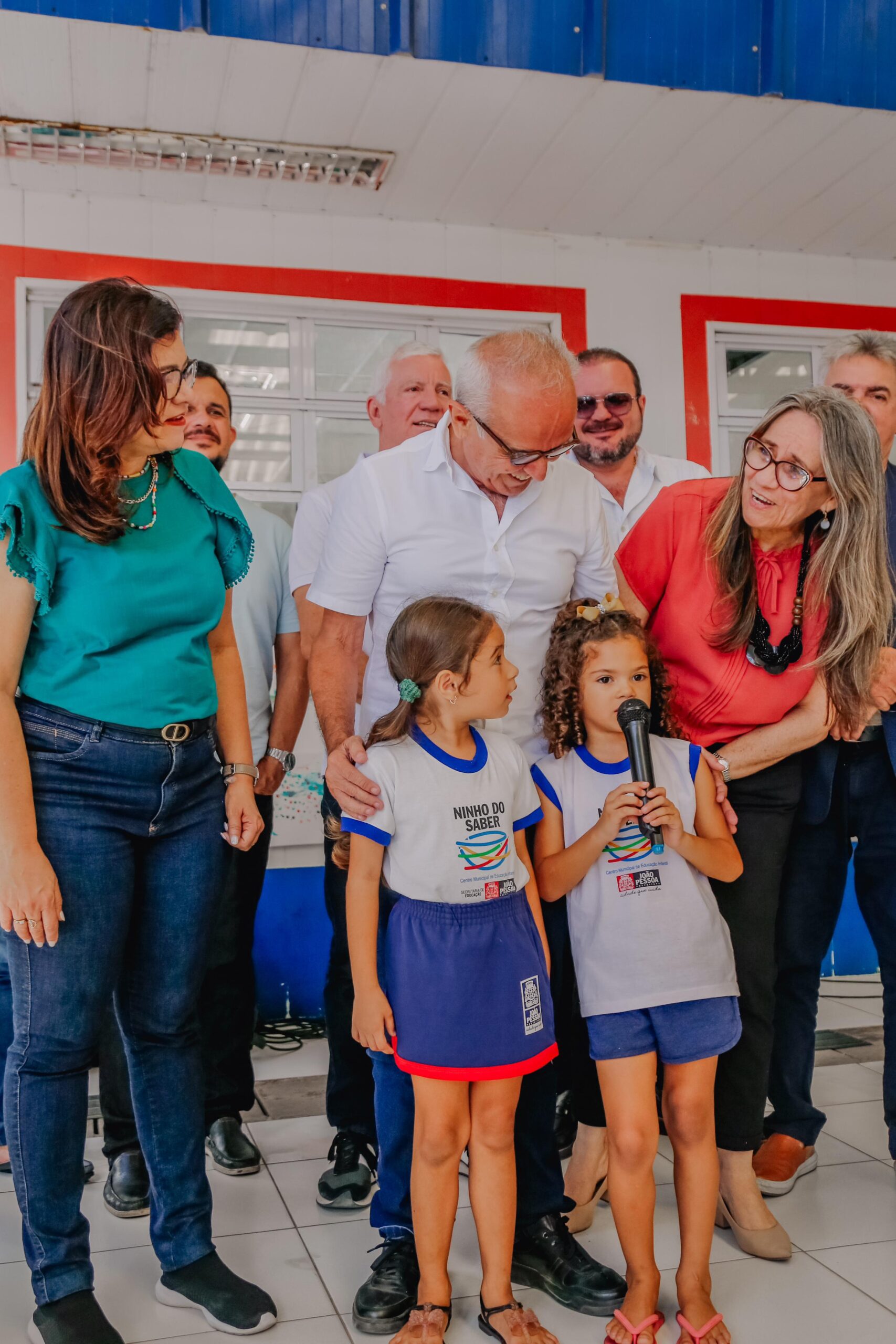 Cícero anunciou a construção de 12 novas escolas, dentre elas, nove cmeis - Foto: Reprodução