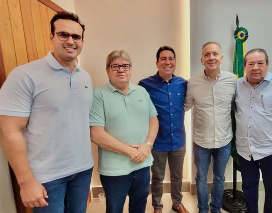 Lideranças da base governista se reuniram para garantir continuidade do grupo - Foto: Reprodução