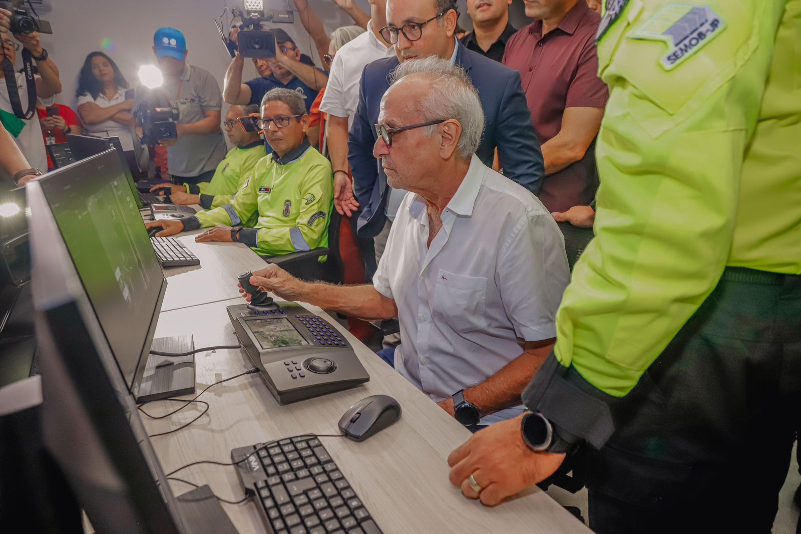 Cícero participou de inauguração do novo centro de videomonitoramento - Foto: Reprodução