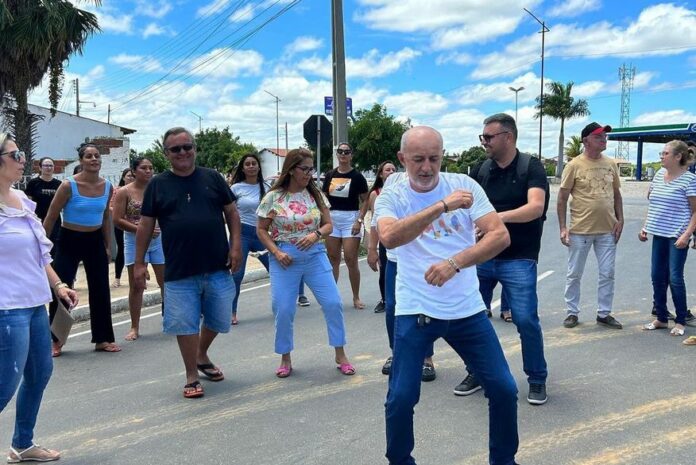 Prefeito dançarino foi alvo de mandados de busca e apreensão - Foto: Reprodução