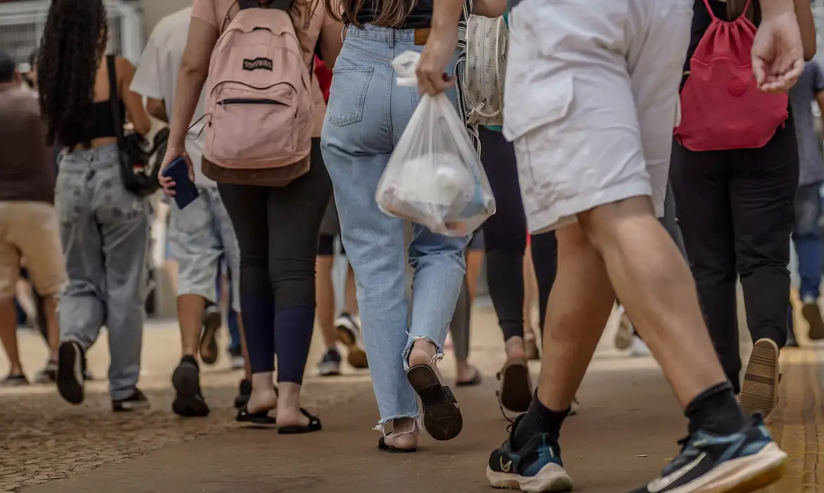 Estudantes que realizaram o Enem em 2023 podem ver seus resultados - Foto: Rafa Nademeyer/Agência Brasil