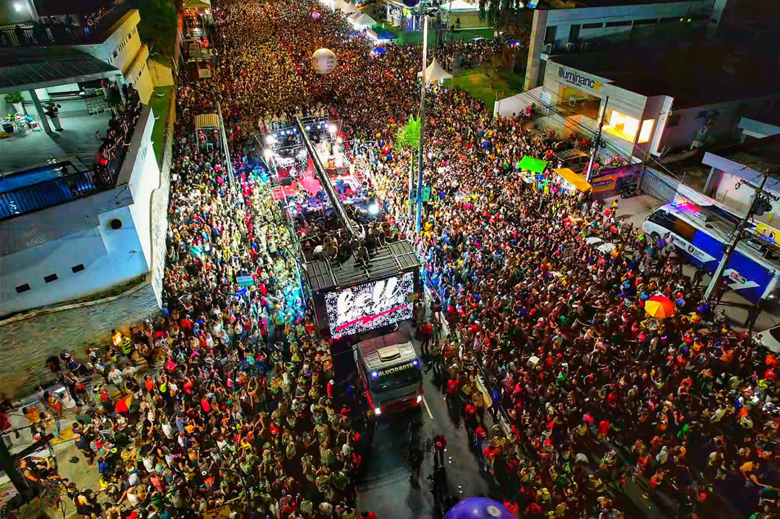 Público que comprou ingressos para o Vumbora já pode receber seus abadás nesta semana - Foto: Reprodução