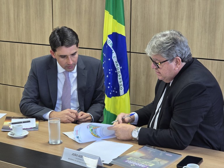 João Azevêdo apresentou ao ministro demandas para o porto de Cabedelo - Foto: Reprodução