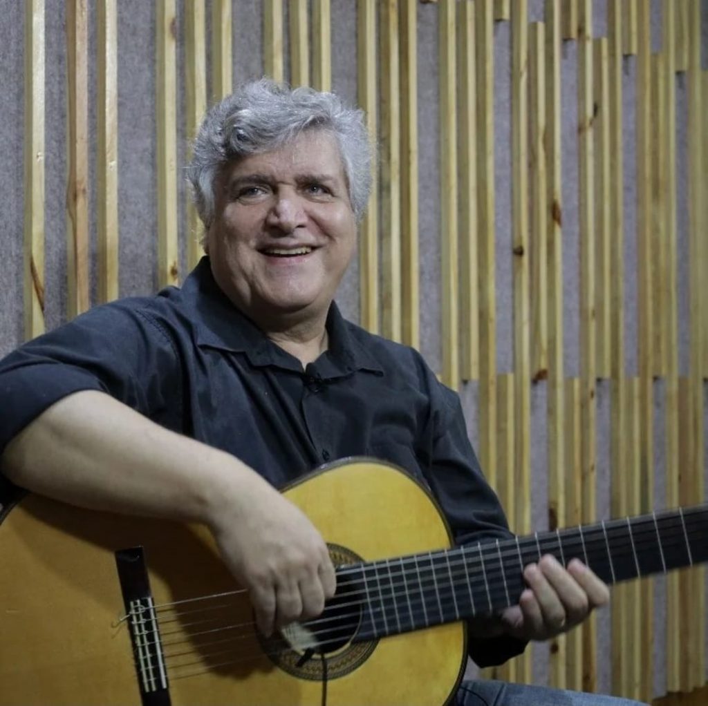 O instrumentista Jorge Simas será a apresentação do Sabadinho Bom neste fim de semana - Foto: Reprodução