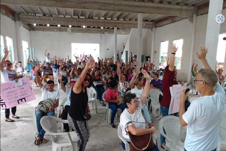 Professores santaritenses aderiram a movimento grevista e acusam Panta de não dialogar com eles - Foto: Sinfesa