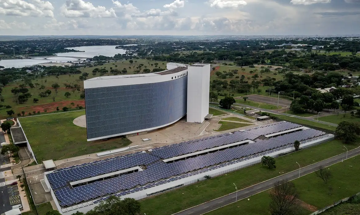 TSE busca impedir que partidos lancem candidaturas laranjas - Foto: Rafa Neddermeyer