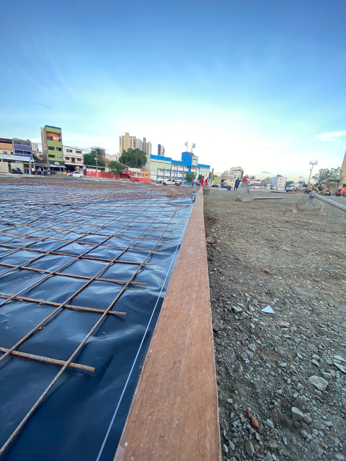 Área ampliada do Parque do Povo está recebendo concretagem que permitirá uso da área - Foto: Reprodução