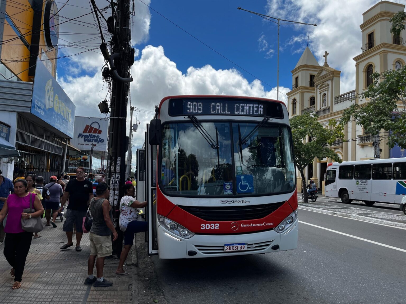 Ônibus de Campina Grande circularão com frota especial no feriado - Foto: Reprodução