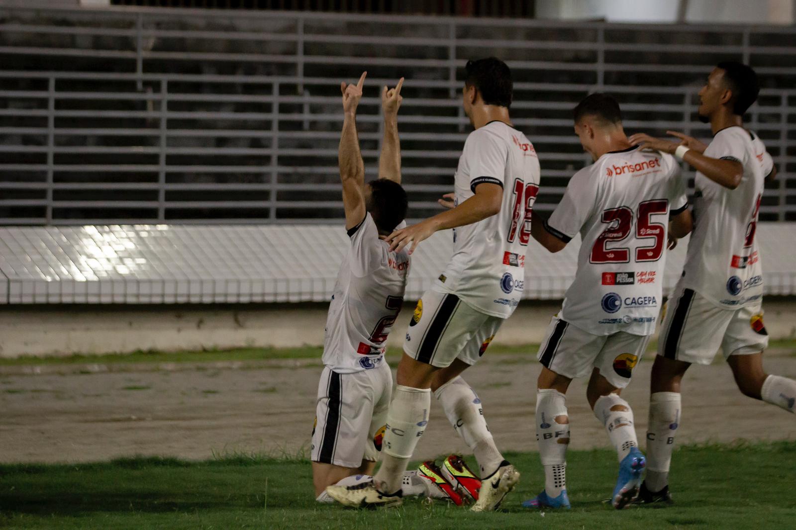 Jogando fora de casa, o Botafogo-PB empatou em 1 a 1 com o CSA-AL