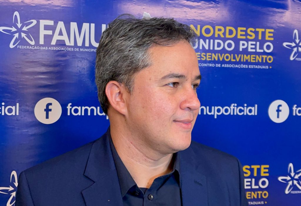 Senador Efraim Filho acredita na unidade entre Bruno e Romero