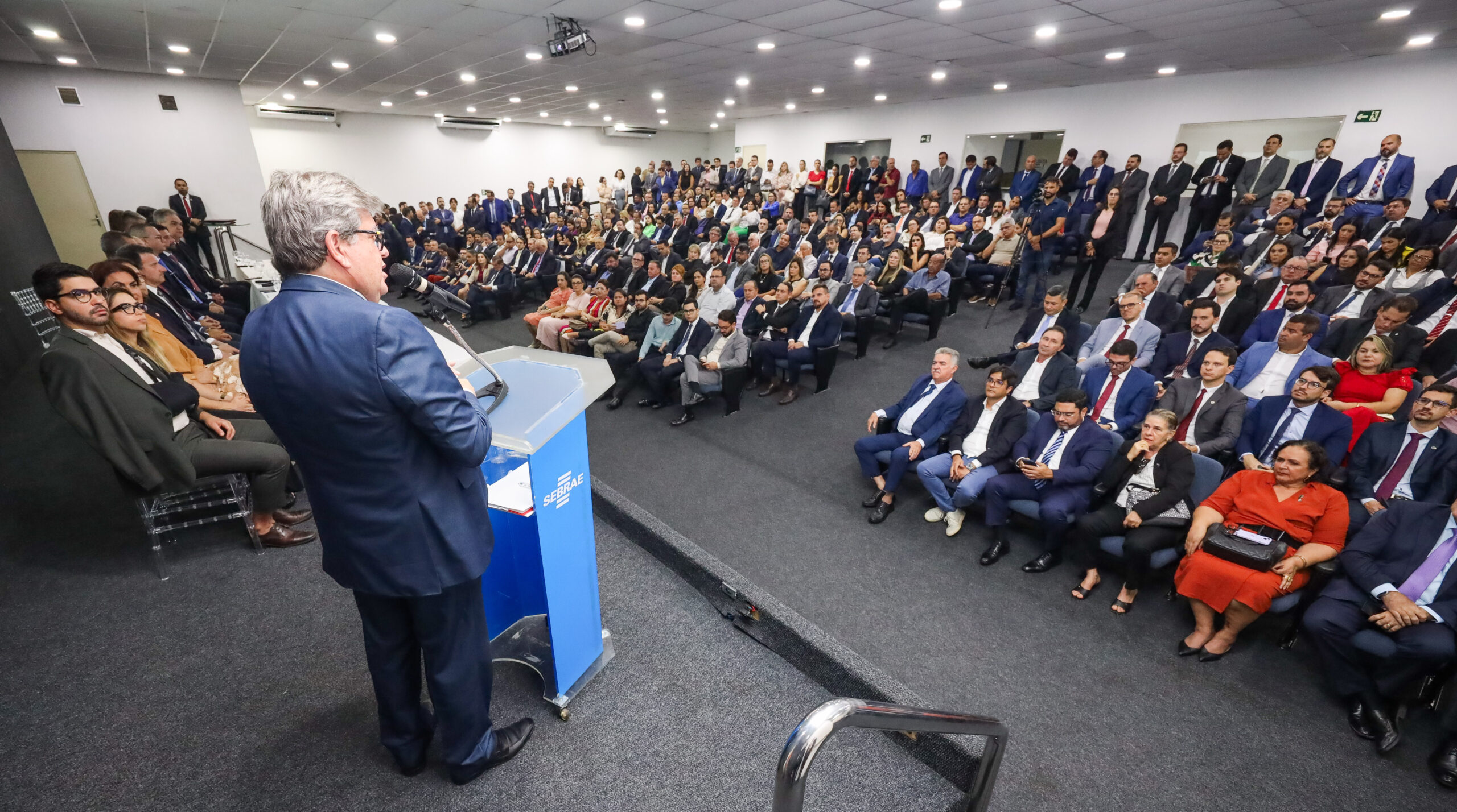 João Azevêdo deu posse a Fábio Brito como novo procurador-geral do Estado