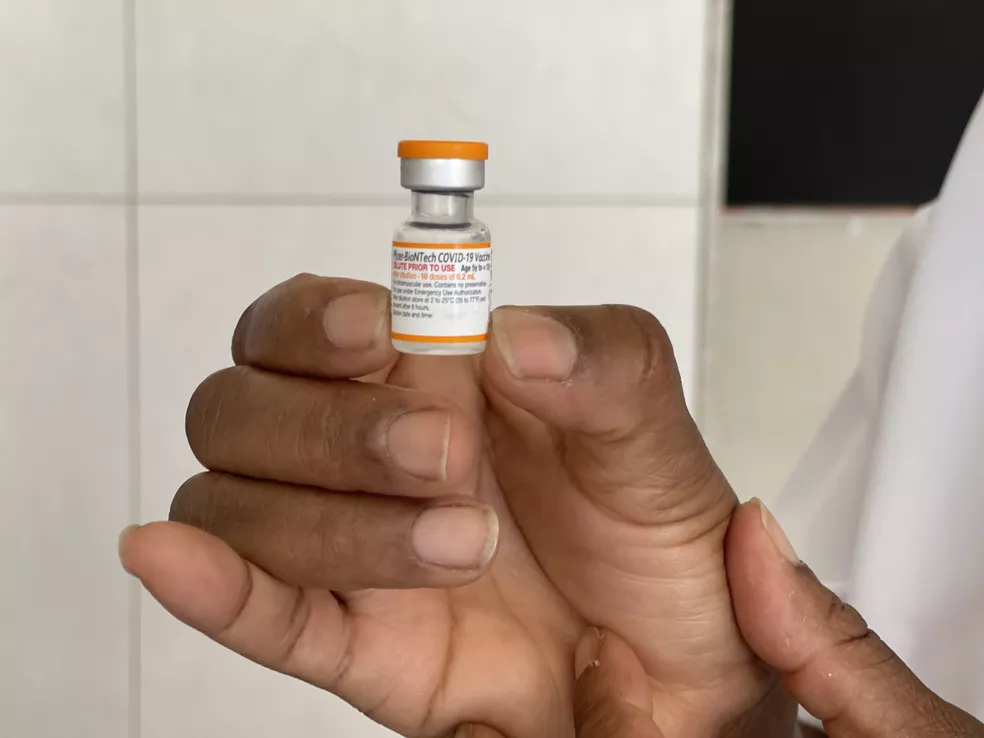 Frasco da vacina da Pfizer para crianças contra a Covid-19 — Foto: Divulgação