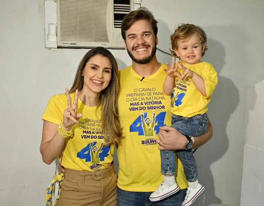 Bruno vota, declara confiança na reeleição e destaca campanha limpa e propositiva em Campina Grande