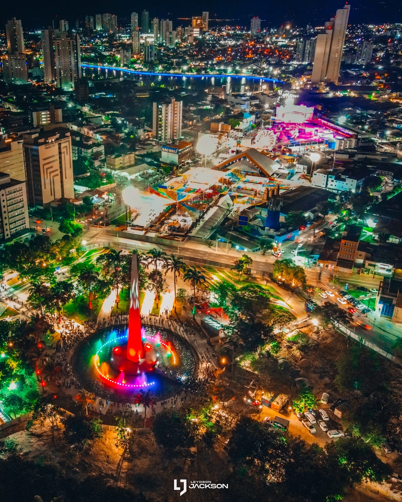 Prefeitura entrega segunda etapa da obra do Parque Evaldo Cruz, na tarde desta quinta-feira