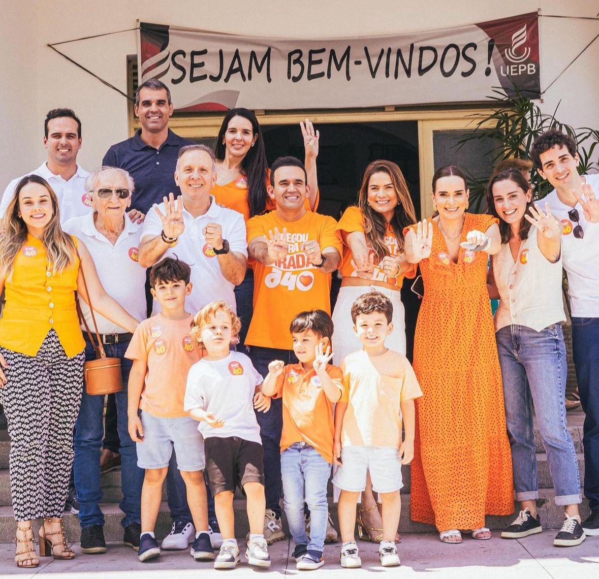 Jhony Bezerra vota e demonstra confiança no segundo turno: ‘vamos vencer as eleições’