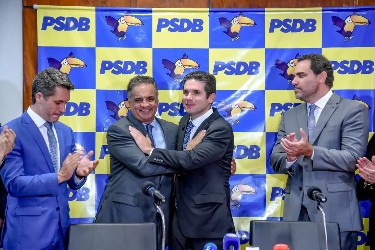 Líderes do PSDB, Adolfo Viana e Aécio Neves, ressaltam capacidade de Hugo Motta em construir “convergências” dentro da Câmara