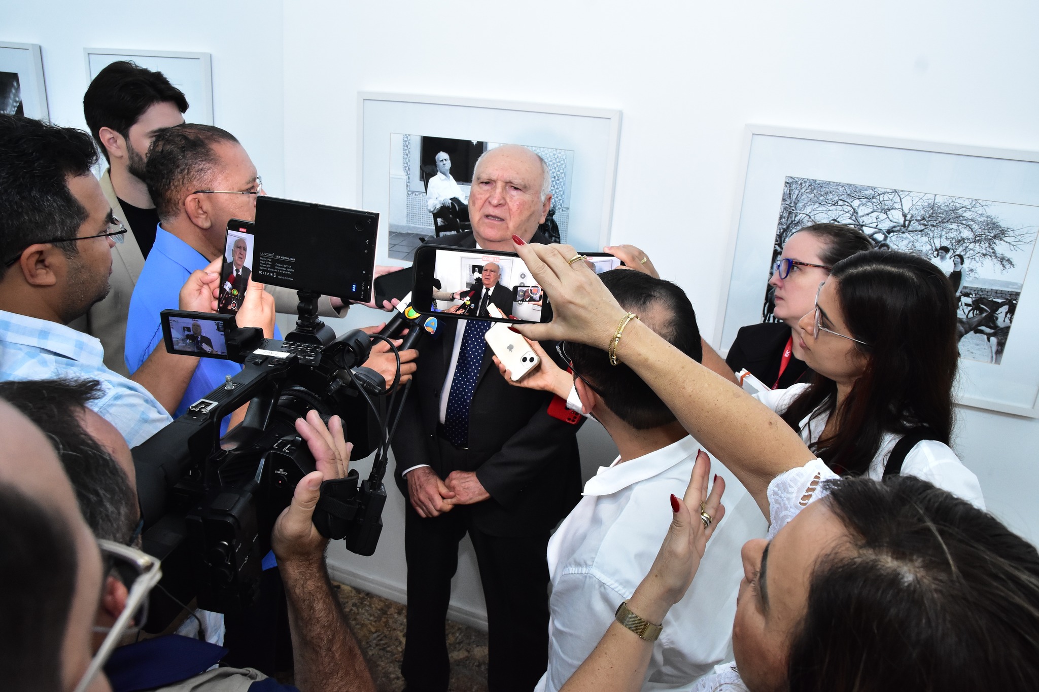 Presidente do TCE-PB reúne imprensa em “Café Com Dados” e apresenta novas ferramentas de transparência