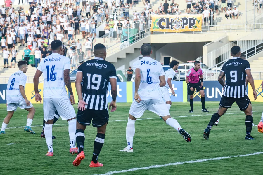 Treze vence o Serra Branca com golaço de Dione e deixa as últimas posições do Campeonato Paraibano