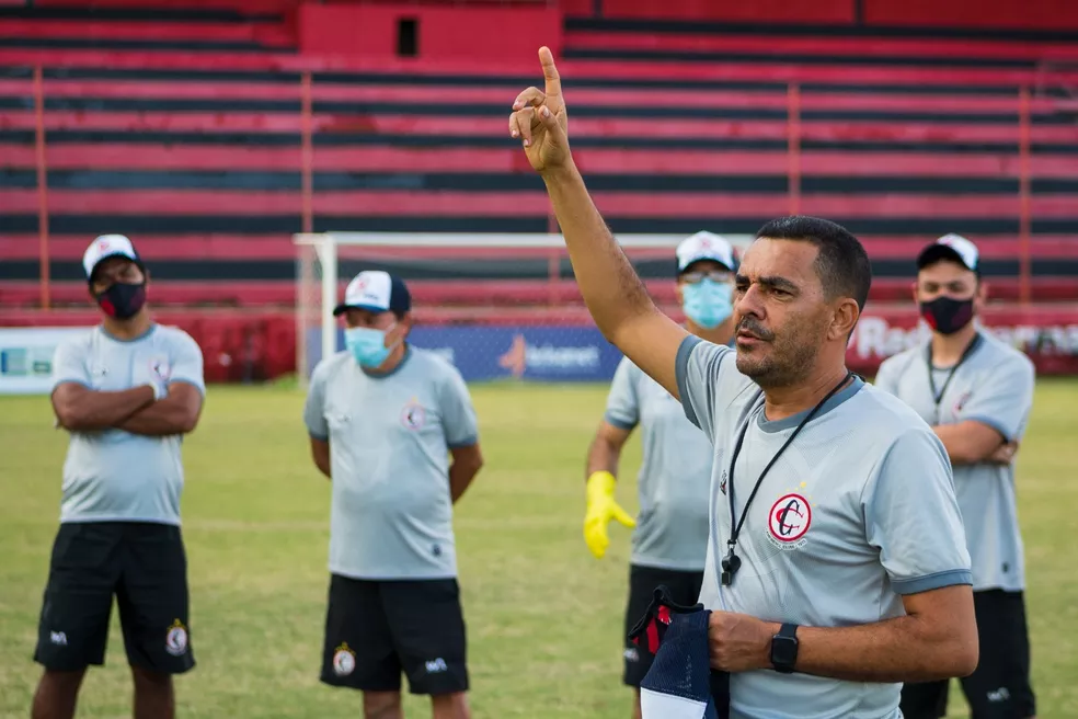 Evandro Guimarães volta ao Campinense depois de cinco anos — Foto: Daniel Lins / Campinense