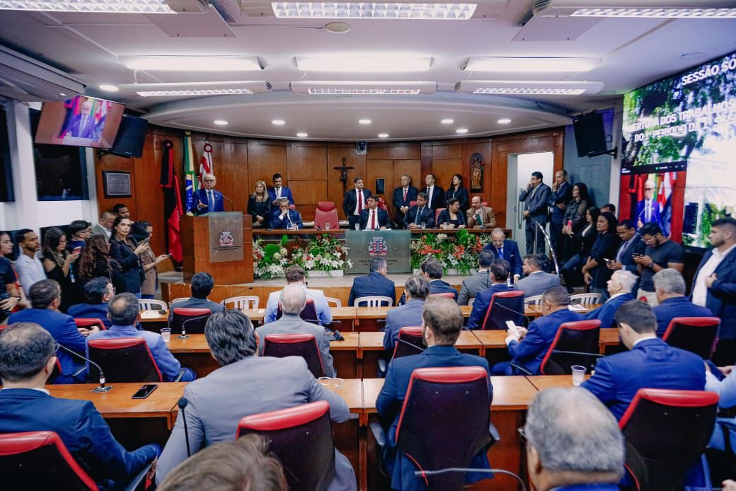 Cícero Lucena destaca avanços da Prefeitura, anuncia novas secretarias e reitera parceria com vereadores na Câmara