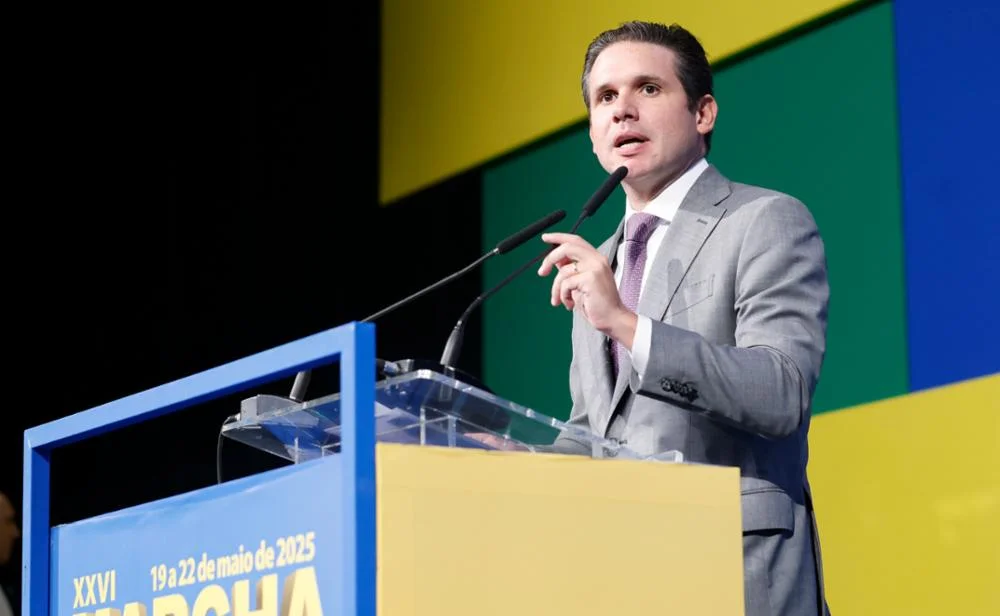 Em discurso na Marcha dos Prefeitos, Hugo Motta defende pauta municipalista e maior diálogo entre os entes da Federação