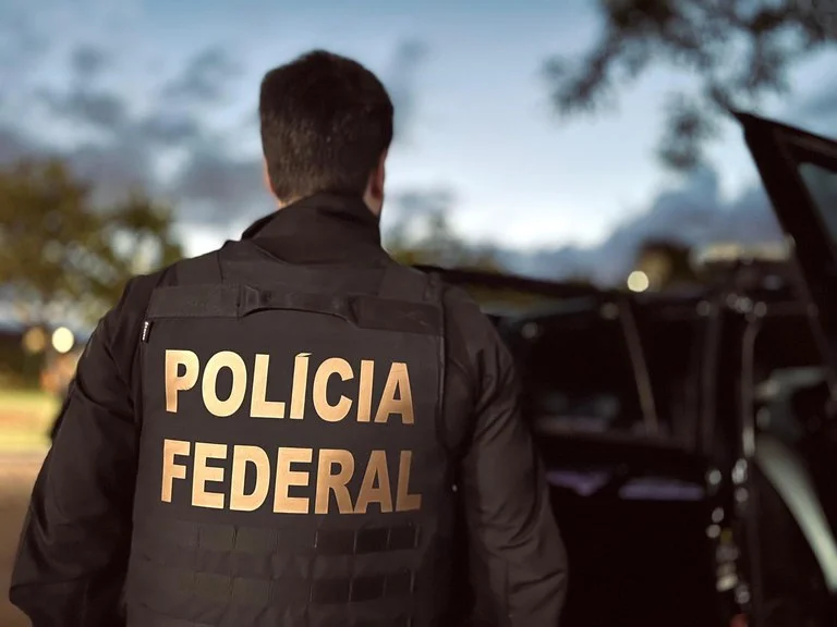 Operação FRAUS: Polícia Federal desarticula esquema de fraudes previdenciárias com 'idosos de aluguel'