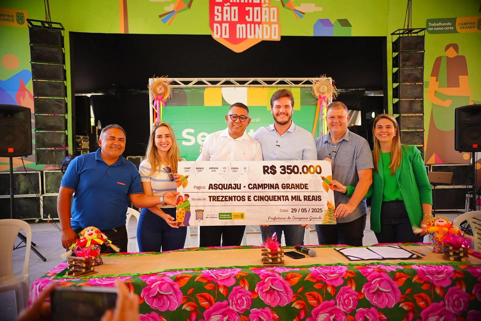 Bruno Cunha Lima destaca valorização da cultura local durante assinatura de fomento às quadrilhas juninas de Campina Grande