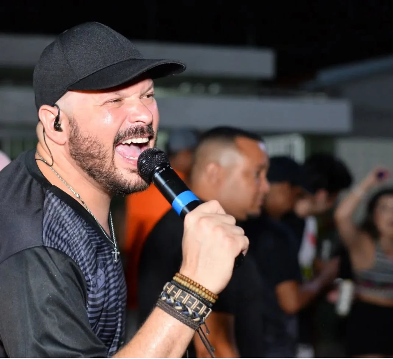 Morre Adriano Alves, cantor da Banda Bereguedê, em João Pessoa