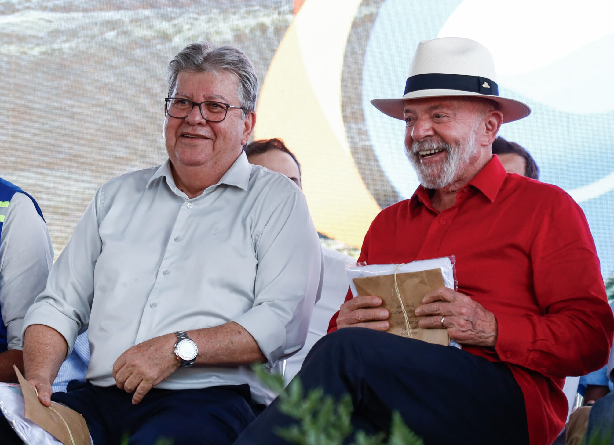 Lula defende maioria no Senado em 2026 para “proteger” STF e mira João Azevêdo como possível candidato