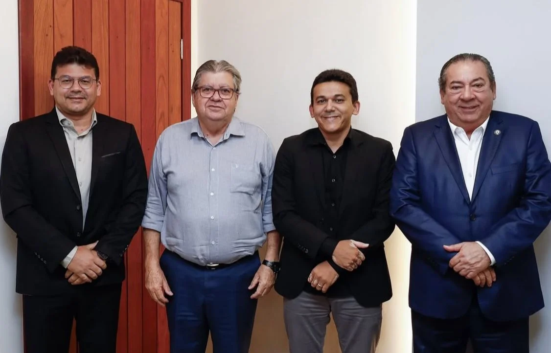 João Azevêdo e Jackson Alvino alinham parceria e discutem avanços em saúde, mobilidade e infraestrutura