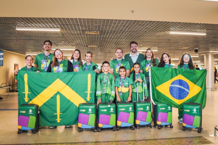 Estudantes da Rede Municipal de Ensino de Campina Grande embarcam para participar de competição internacional de Matemática no Japão