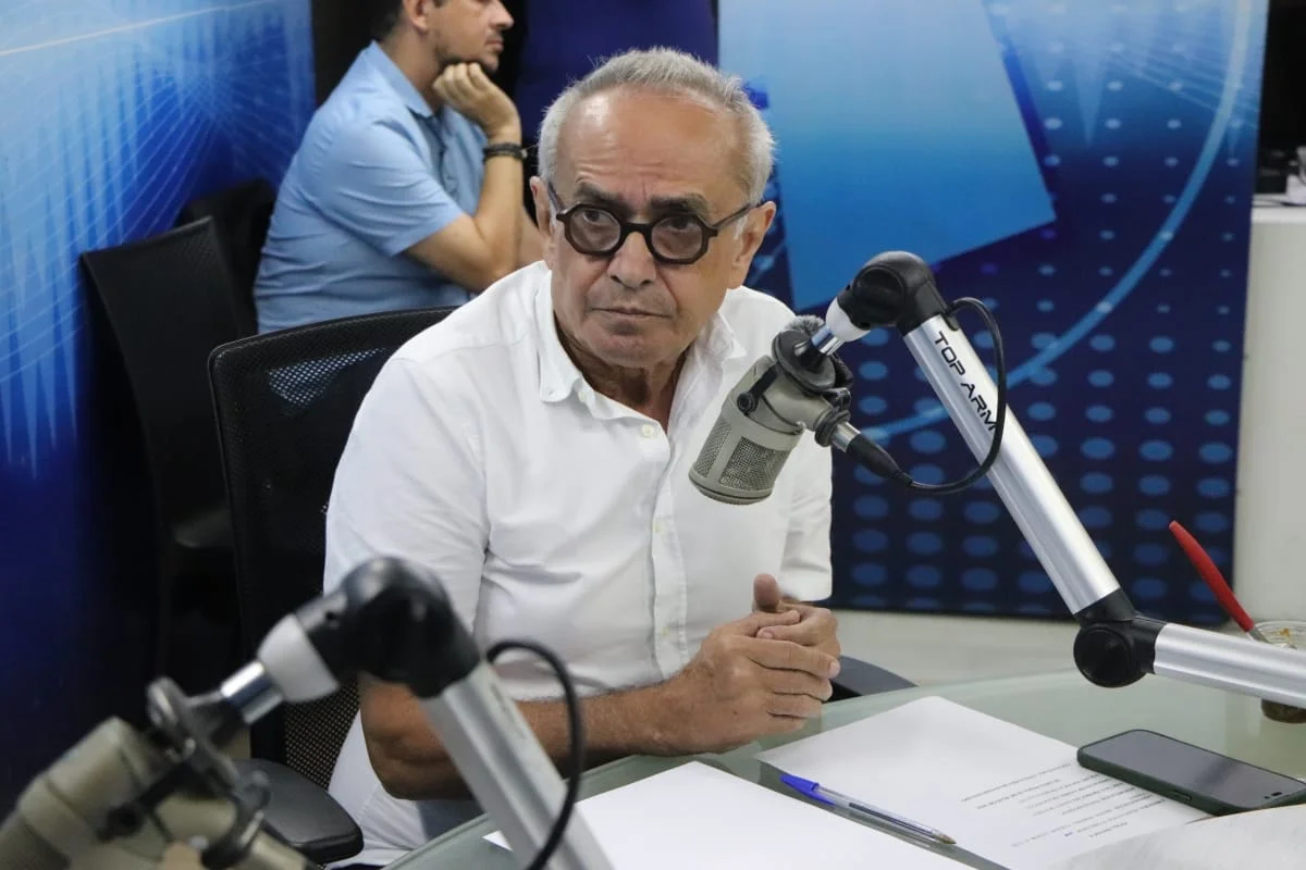 Cícero Lucena rebate Aguinaldo, mantém nome para o Governo em 2026 e nega acordo para não ser candidato