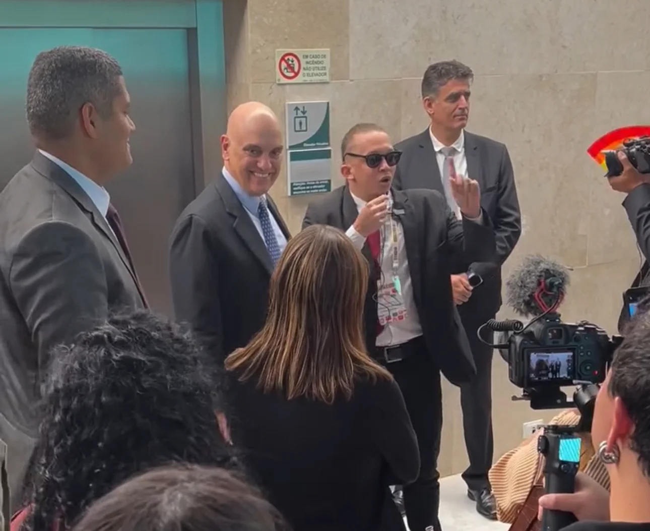 Humorista paraibano Mizael Silva tem esperado encontro com Alexandre de Moraes no STF e ouve brincadeira: “Vai me defender dos Estados Unidos?”