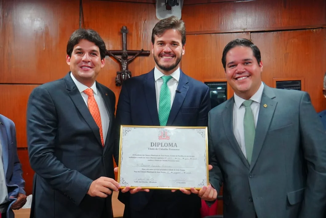 O prefeito de Campina Grande relembrou trajetória em João Pessoa e reafirmou o compromisso político e social com a cidade e os pessoenses