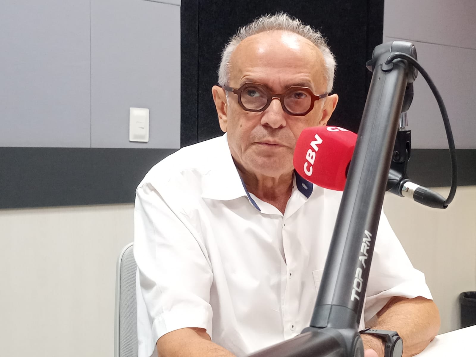 Cícero cutuca Lucas Ribeiro e expõe possível racha na base governista: “Aliado dele conversa com a oposição”