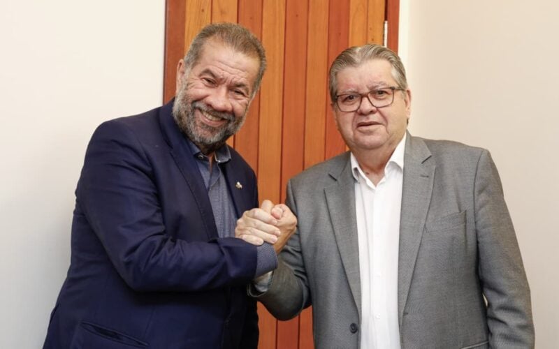 Em encontro com João Azevêdo, Carlos Lupi indica que PDT deve apoiar Lucas Ribeiro ao Governo da Paraíba em 2026