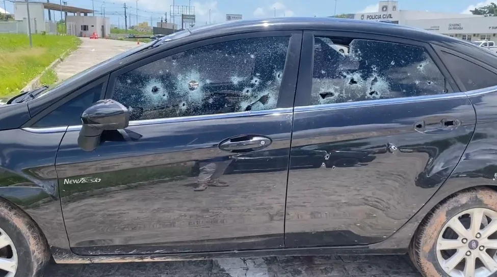 Justiça da Paraíba solta policiais suspeitos de chacina no Conde e dispensa uso de tornozeleira eletrônica