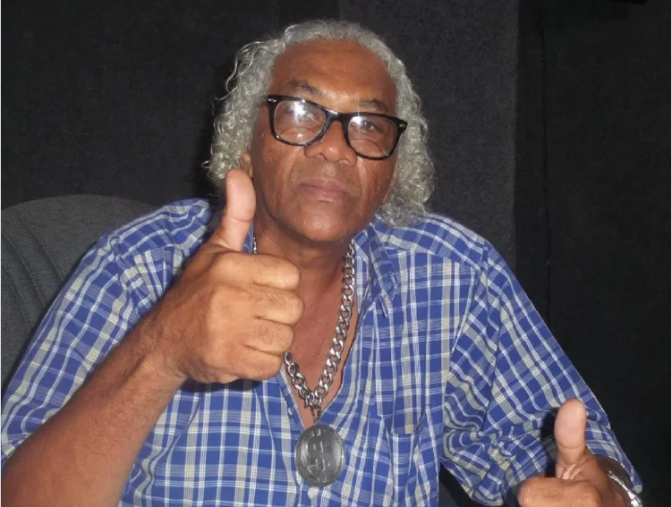 Morre Jacy Mendonça, ícone do rádio paraibano, vítima de infarto no Dia do Radialista