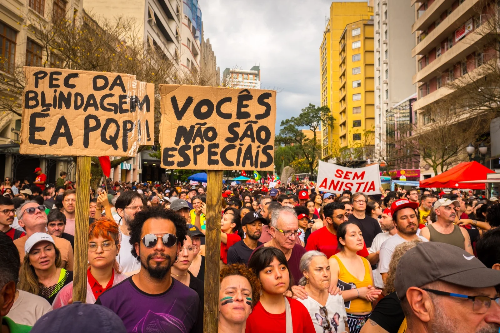 PEC da Vergonha: quando a blindagem dos parlamentares pode ajudar a reeleger Lula