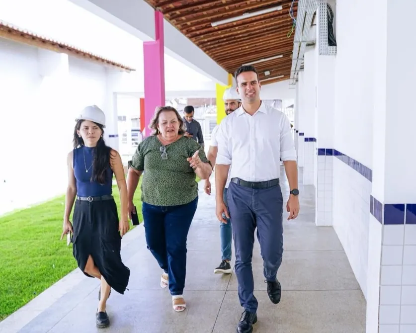 Lucas Ribeiro visita obras do novo Caic -