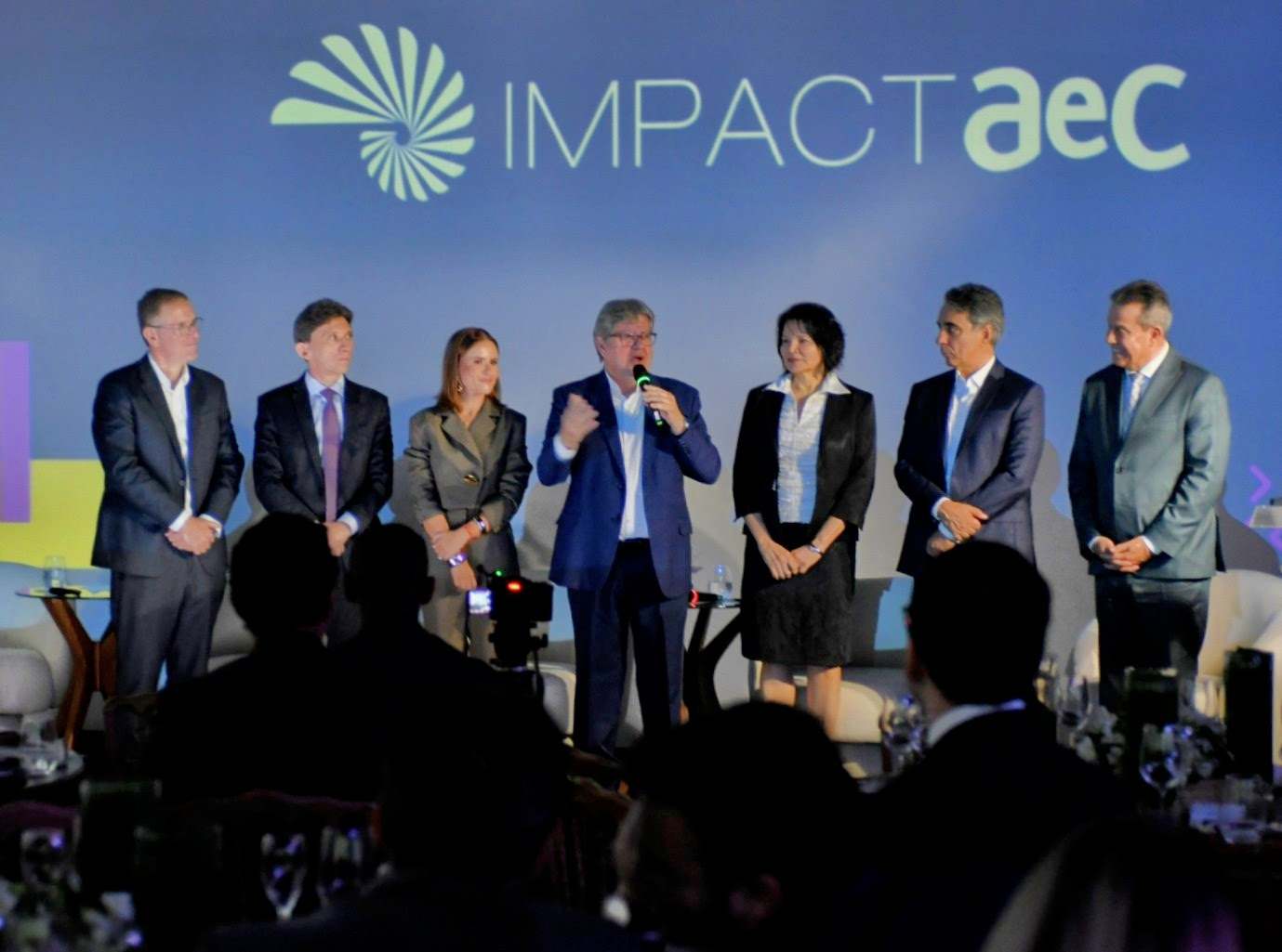 João Azevêdo participa de apresentação de Relatório de Sustentabilidade da AeC, e empresa anuncia mais de 5 mil novas contratações na Paraíba